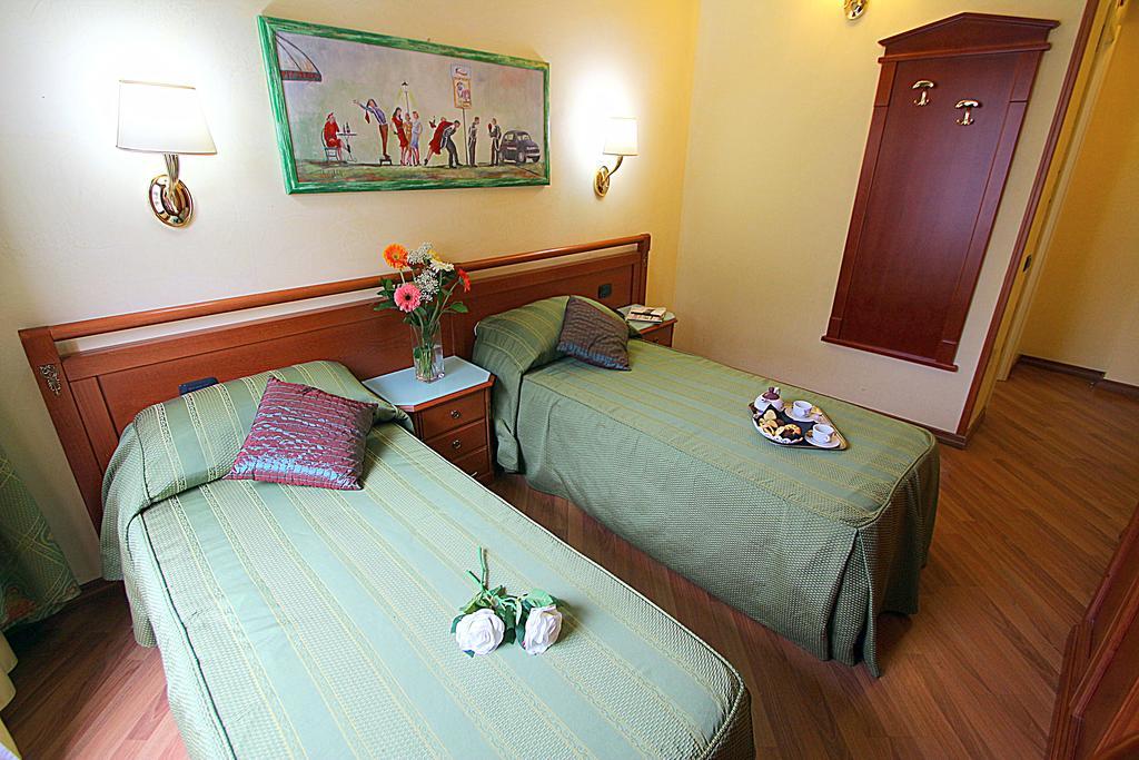 Hotel Bright Рим Екстер'єр фото